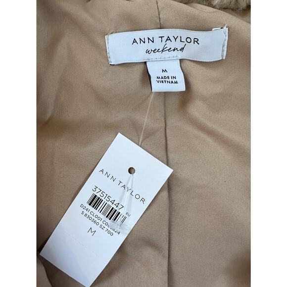NWT Ann Taylor Weekend Sherpa Trim Puffer Jacket Size Medium Women’s Tan - Picture 3 of 8